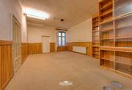 Großzügiges Büro im Zentrum von Vöcklabruck - renovieren und gestalten Sie das neues Büro nach Ihren Wünschen.