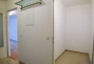 Moderne 2-Zimmer-Wohnung mit Balkon & Pool am Dach