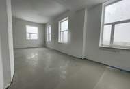 Helle Gewerbehalle mit Verkaufsraumcharakter in 2601 Sollenau bald zu vermieten