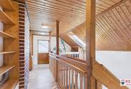 Rustikaler Charme trifft moderne Technik – Einfamilienhaus mit Galerie in Toplage Strasshof