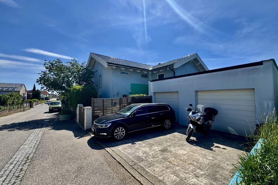 GROSSZÜGIGE VILLA IN BOCKFLIEß MIT 11 ZIMMER, POOL, DOPPELGARAGE UND WUNDERSCHÖNEM GARTEN, Haus-kauf, 699.000,€, 2213 Mistelbach