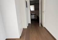 Charmante 3-Zimmer-Dachgeschosswohnung mit Balkon - Urbanes Wohnen nahe Naschmarkt!