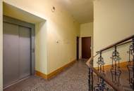 ++NEU++ Renovierungsbedürftige 3-Zimmer Altbauwohnung in guter Lage!!
