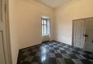 Herrschaftliches Wohnen im Schloss 3 Zimmer Wohnung 155 m² Warmmiete