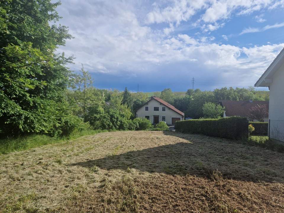 BAUEN UND WOHNEN MIT AUS- UND FERNBLICK DIREKT AN FELDER ANGRENZEND IN AUSGEZEICHNETER WOHNLAGE IM NAHBEREICH VON WIEN UND KORNEUBURG