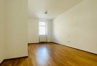 Helle 3-Zimmer-Wohnung mit hofseitigem Balkon