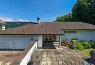 Große Villa thronend über Feldkirch mit Baulandreserve