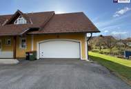 SONNENLAGE - Neuwertiges ca. 160m2 großes Traumhaus mit idyllischem Garten + Terrasse, 2 Garagen &amp; Top-Ausstattung in Ruhelage