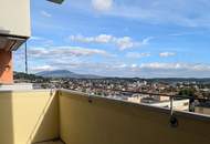 Teilsanierte Wohnung im 8. Stock eines Hochhauses