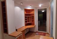 Sehr gepflegte, teilmöblierte 3- Zimmer Balkonwohnung in ruhiger Wohnlage des 23.Bezirks !