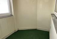 Top gelegene 2-Zimmerwohnung in Urfahr mit Loggia, Lift, GARAGE und Allgemeingarten Nähe JKU