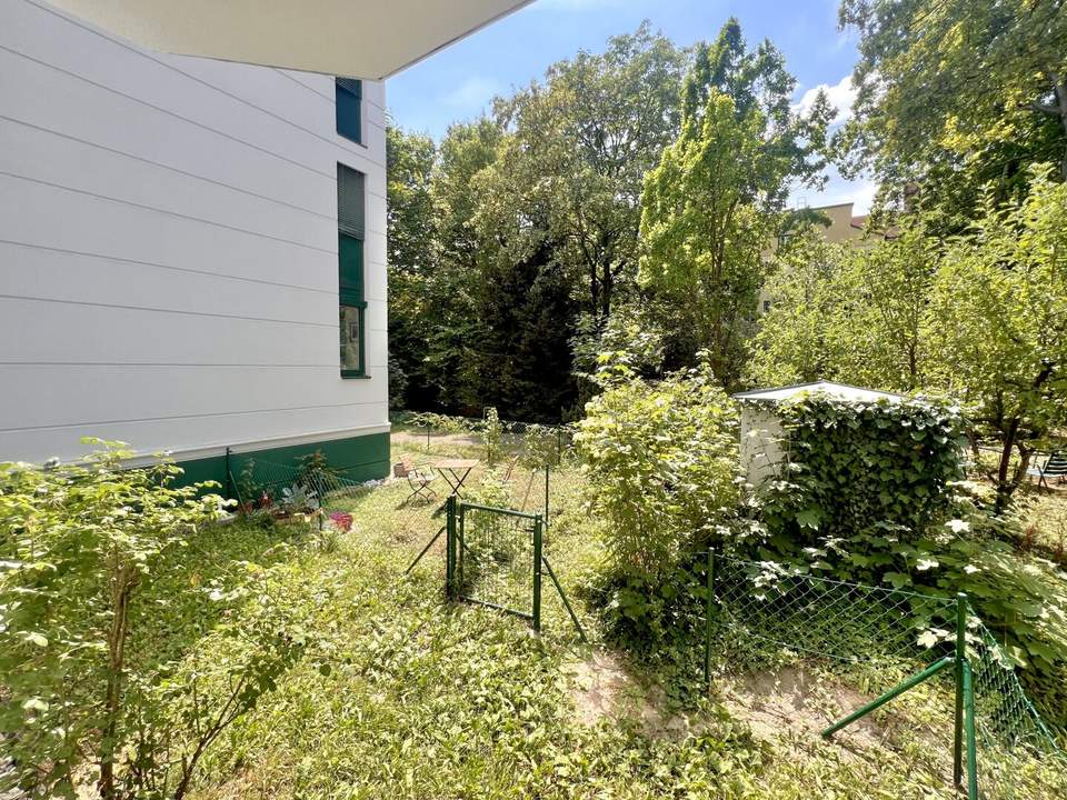 GARTENWOHNUNG! Topsanierter Neubau mit traumhafter Grünanlage!
