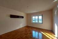 Geräumiges Haus in schönster Güssinger Lage