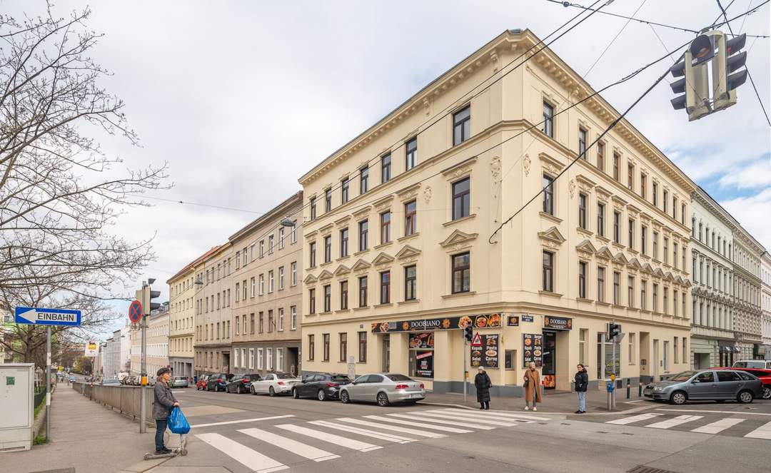 ++RG47++Sanierungsbedürftige 2-Zimmer Altbauwohnung - toller Grundriss
