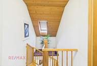 Zweistöckige Dachgeschosswohnung mit 5 Zimmern