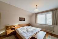 Ruhig gelegenes Einfamilienhaus mit Garage und Nebengebäuden