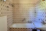 TRAUMHAFT SCHÖNES GRUNDSTÜCK MIT RENOVIERUNGSBEDÜRFTIGEM HAUS