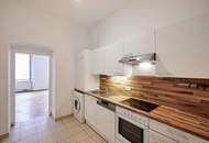 Ein Raum voller Licht und Leichtigkeit – Altbaucharme pur!