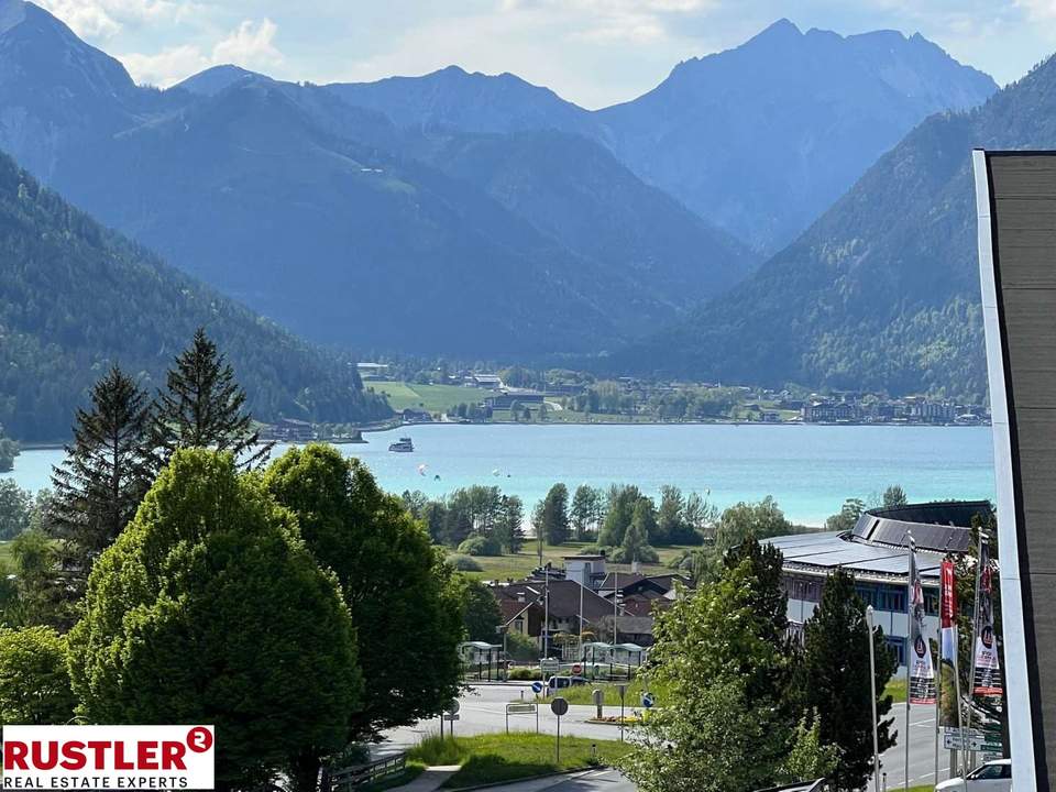 Panoramablick. Privatsphäre. Perfektion. Luxuriöses Penthouse mit Seeblick auf den Achensee!