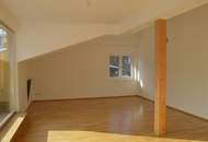 Sonnige 4 Zi-Dachgeschosswohnung mit Terrasse und Balkon!
