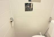 Charmante 2 Zimmer Wohnung mit Potenzial zur 3 Zimmer Lösung !