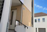 Geförderter Erstbezug:4 Zimmer (Stadt-)Reihenhaus in Neunkirchen mit 2 Garagenstellplätze -"Wohnen mit Chic"