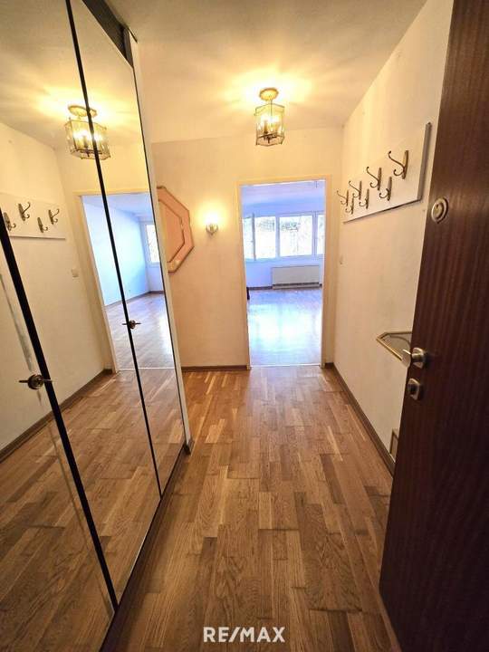 NEUWALDEGGER BESTLAGE - 51 m² Wohnung - sanierungsbedürftig