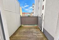Sanierte 2-Zimmer Altbauwohnung mit Balkon