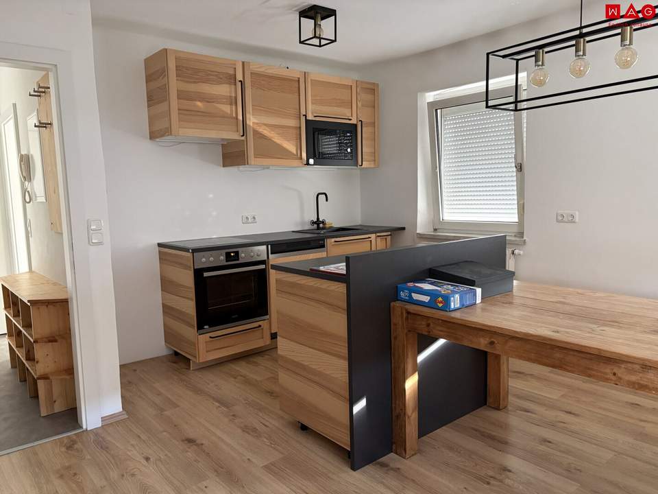 Dein Platz zwischen Stadt &amp; Natur – helle 2-Zimmer-Wohnung in Steyr-Münichholz mit durchdachtem Grundriss, gemütlicher Wohnatmosphäre und perfekter Anbindung für entspanntes Wohnen!