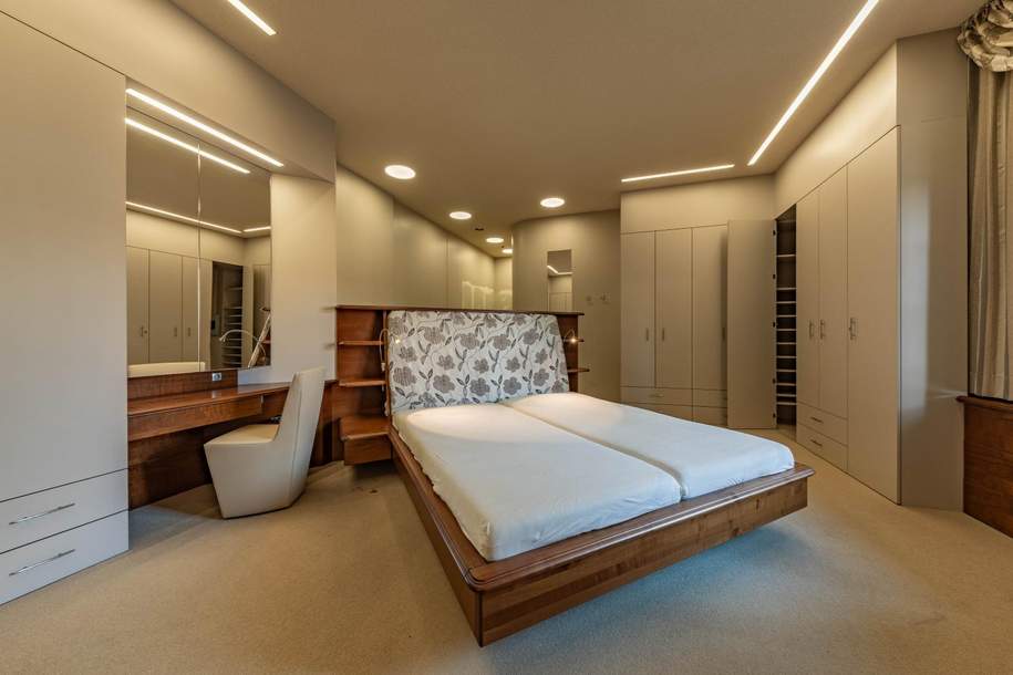 Die Investitionschance! Gewerbeobjekt mit Büro, Wohnhaus und Hallen mit attraktivem Ertragspotenzial nahe Wien., Haus-kauf, 499.900,€, 2013 Hollabrunn