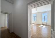 Großzügige 5-Zimmer-Altbauwohnung mit Balkon // Spacious 5-Room Period Apartment with Balcony //