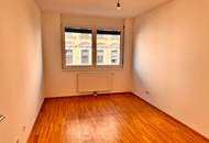 IHR NEUES ZUHAUSE MODERN; HELL; HOCHWERTIG
