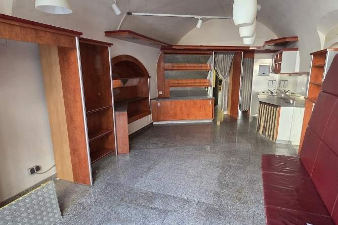 Gastrolokal am Herrenplatz in St. Pölten – mit Altstadtflair, Gewerbeobjekt-miete, 1.322,74,€, 3100 Sankt Pölten(Stadt)