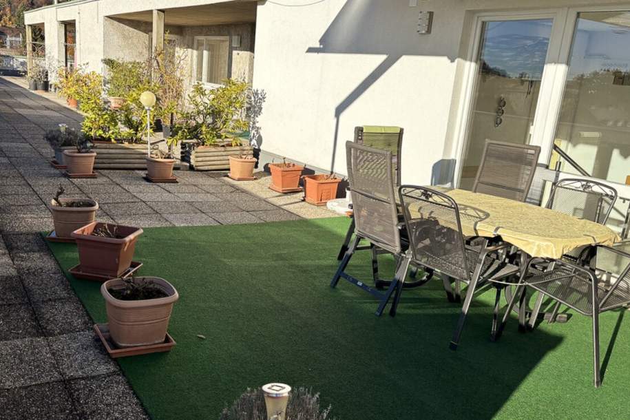 Großzügige Wohnung mit zwei Loggien, Dachterrasse und Einbauküche!, Wohnung-kauf, 298.000,€, 8051 Graz(Stadt)
