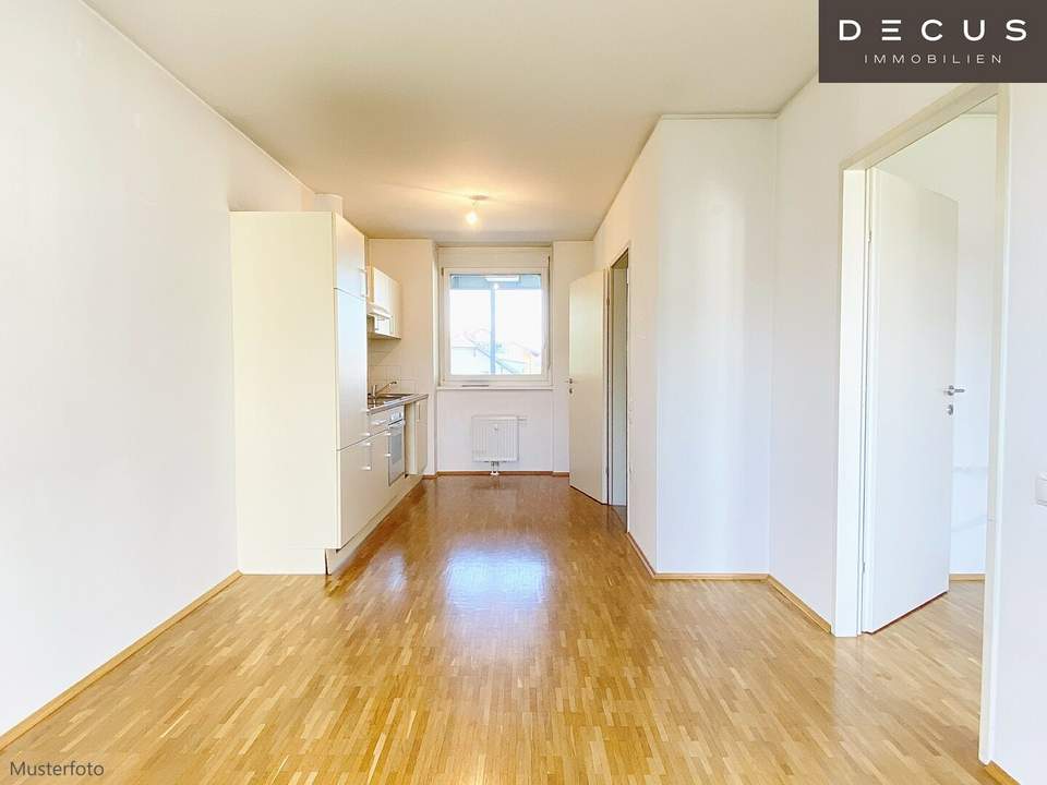 | ZWEI ZIMMER | NÄHE HAUPTBAHNHOF | TOLLE WOHNUNG MIT BALKON