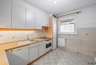 Charmante Ruheoase mit perfekter Anbindung I Loggia mit Blick ins Grüne I Mauer