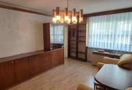 Sanierungsbedürftige 2,5-Zimmer-Wohnung beim Kinzerplatz