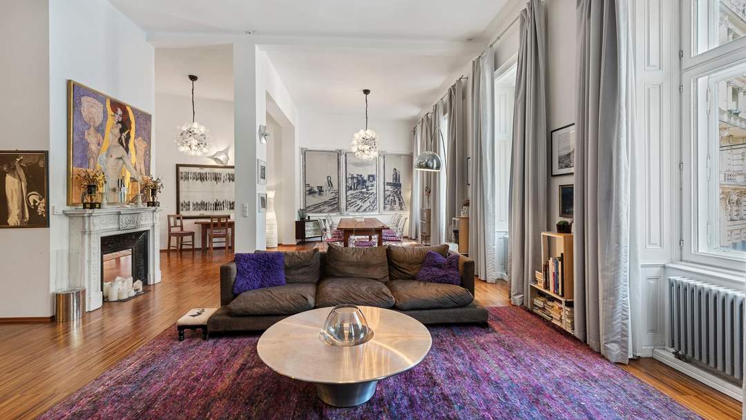 Exklusive vollmöblierte Designer-Altbauwohnung mit Lift direkt in die Wohnung & Parkblick