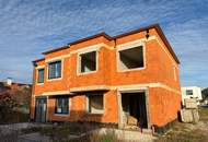 Doppelhaushälfte im Rohbau - gestalten Sie ihr Zuhause nach Ihren Wunsch