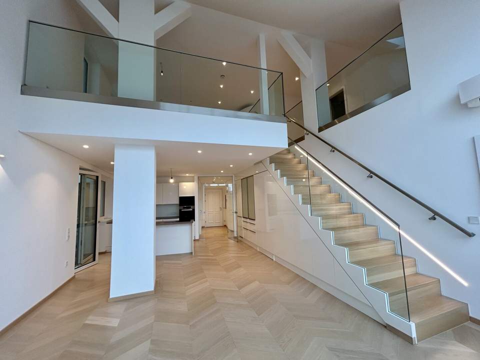 1010! Exklusives 4-Zimmer-DG mit Balkon in Toplage!