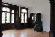 REPRÄSENTATIVE VILLA MIT BLICK IN DEN SCHLOSSPARK