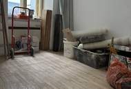 Sanierungbedürftige 2- Zimmer Altbauwohnung - 2 Liftstock