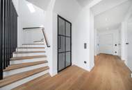 Außergewöhnliche Dachgeschoss-Maisonette mit Terrasse &amp; Dachterrasse | 26 m² Freifläche, 3 Zimmer