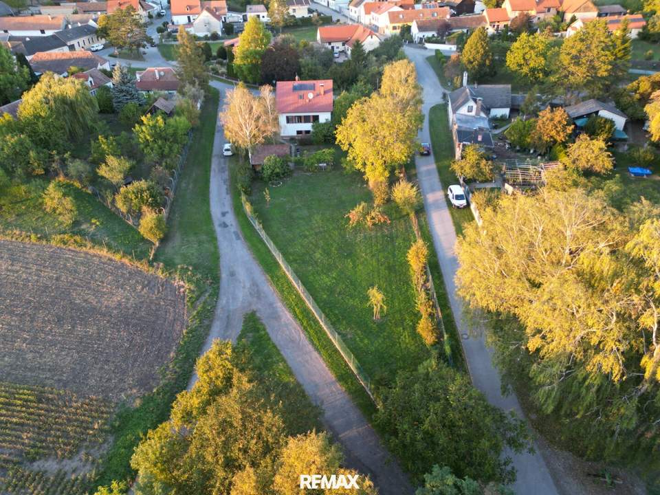 Geplante Bauparzelle mit ca. 1000 m² in Schönabrunn