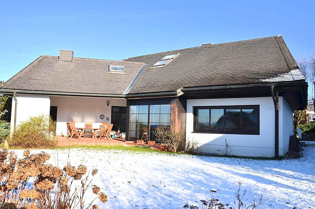 Exklusive Villa mit Christkindlblick auf 950 m² Grund