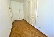 KENYONGASSE, 76 m2 Altbau, 3 Zimmer, Extraküche, Duschbad, Parketten, WG-geeignet, Westbahnhof-Nähe