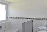 Sonnige 4 Zi-Dachgeschosswohnung mit Terrasse und Balkon!