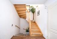 183 m² Wohn- und Nutzfläche – 729 m² Grundstück – SOFORT VERFÜGBAR! Voll unterkellertes Einfamilienhaus mit traumhaftem Garten in sonniger Ruhelage!