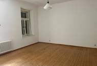 Doppelhaushälfte in herrschaftlichem Haus