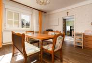 Sanierungsbedürftiges Haus in Untersiebenbrunn! Rohdachboden mit Ausbaupotential!